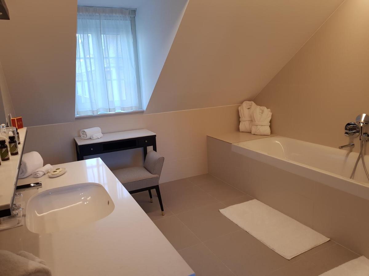 Montluçon Chateau Saint-Jean, Relais & Chateaux מראה חיצוני תמונה
